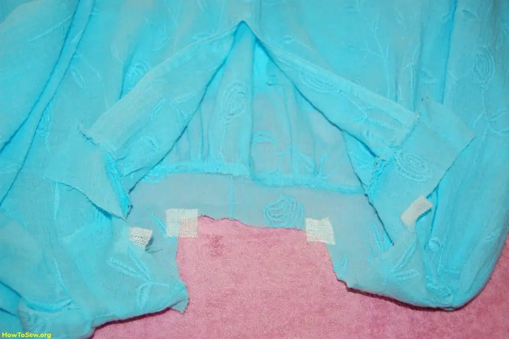 How to sew a blouse from a thin fabric