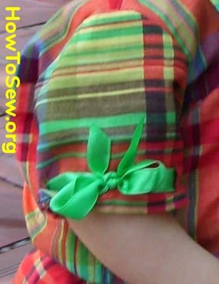 What can be sewn from checkered fabric - shirt for a girl.