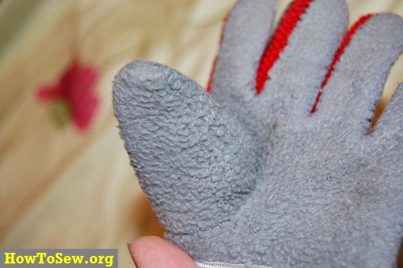 Как сшить перчатки из гипюра?