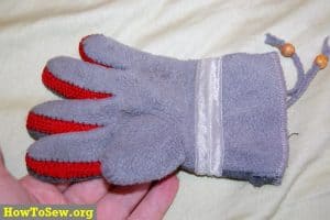 How to sew light winter gloves